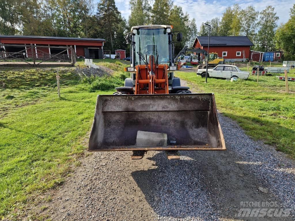 Terex TL 80 Gumikerekes homlokrakodók