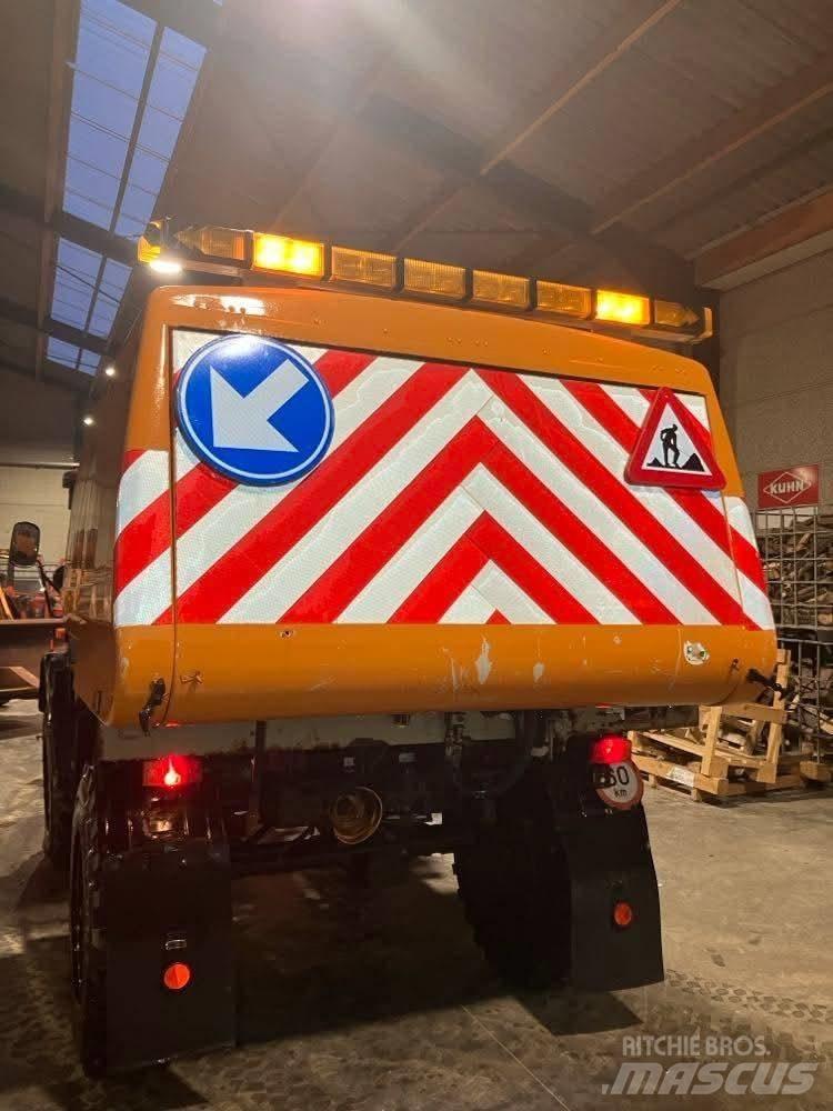 Mercedes-Benz unimog Úttakarító gépek