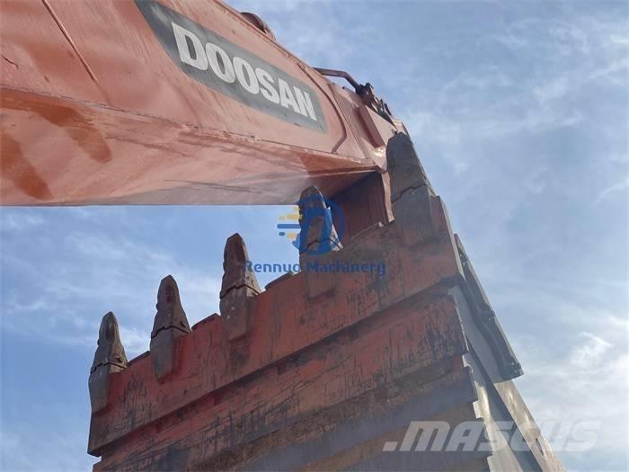 Doosan DX 380 LC Lánctalpas kotrók