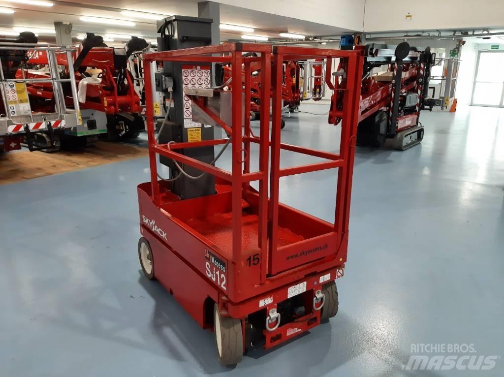 SkyJack SJ 12 Személyemelők