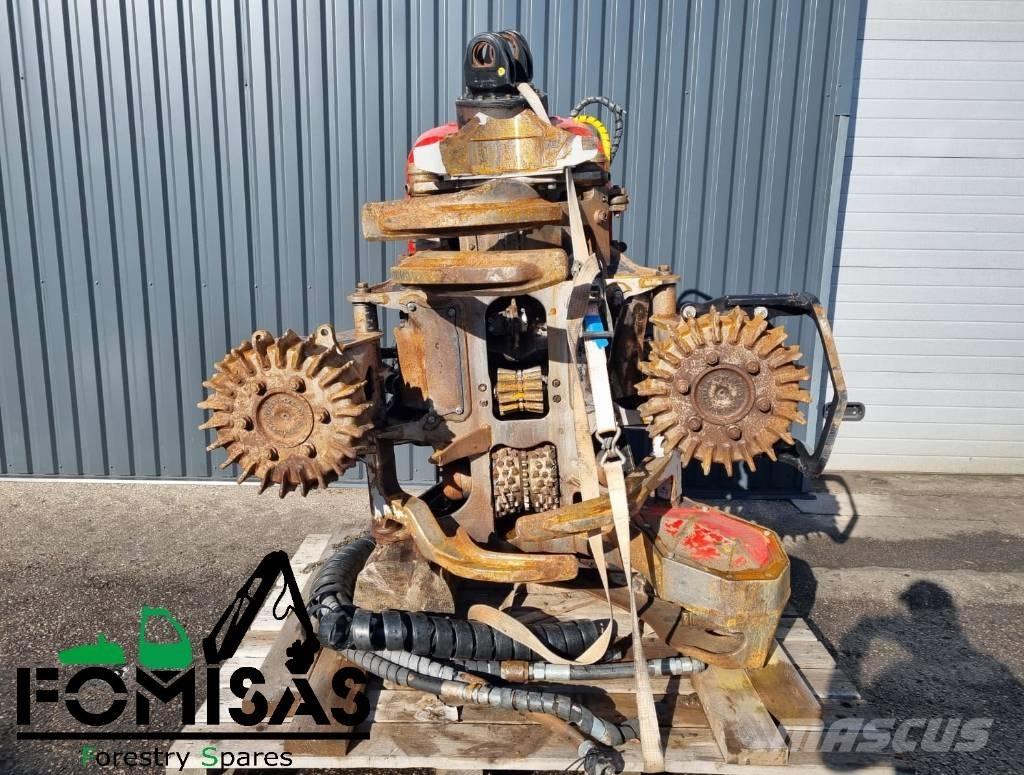 Komatsu C144 Betakarító fejek