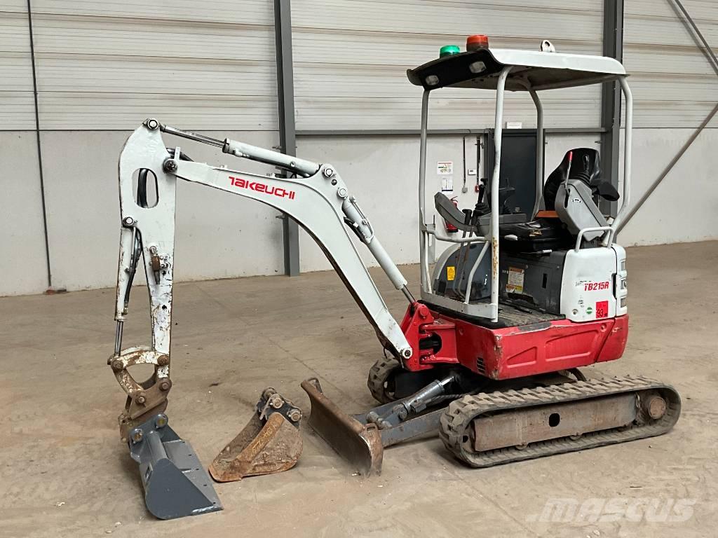 Takeuchi TB 215 R Mini kotrók < 7t