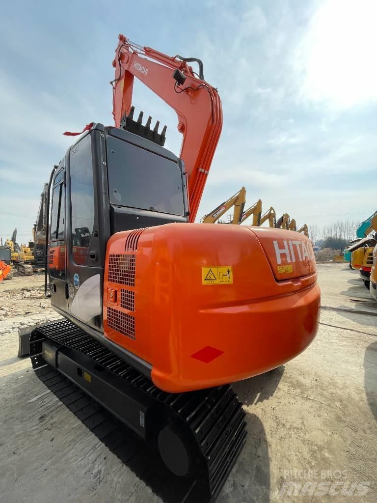 Hitachi 70 Mini kotrók < 7t