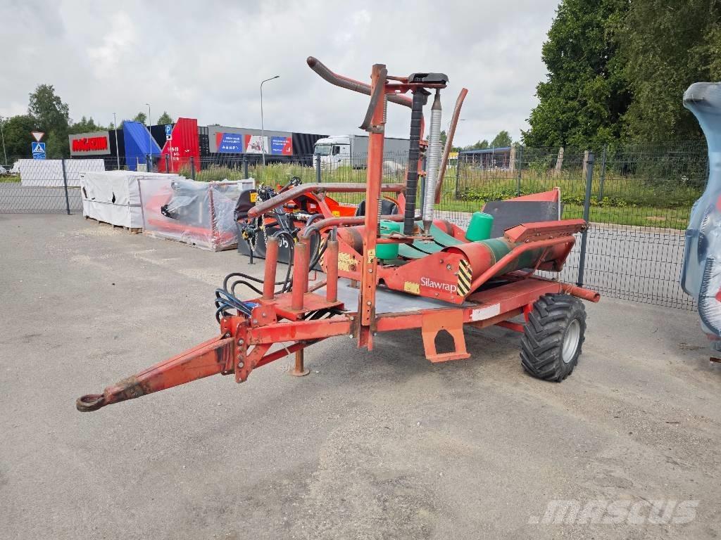 Kverneland UN 7517 Göngyölő gépek