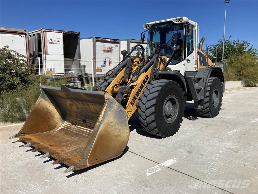 Liebherr L 546 Gumikerekes homlokrakodók