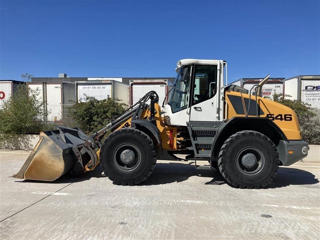 Liebherr L 546 Gumikerekes homlokrakodók