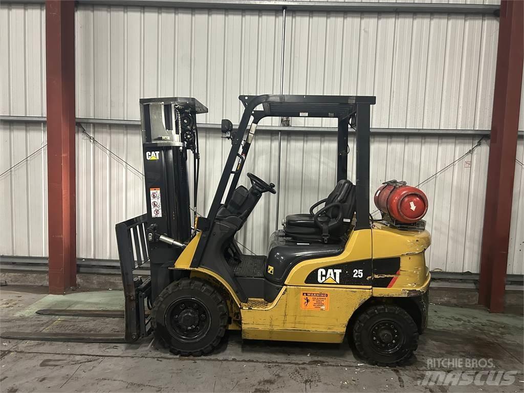 CAT GP25NT Gázüzemű targoncák