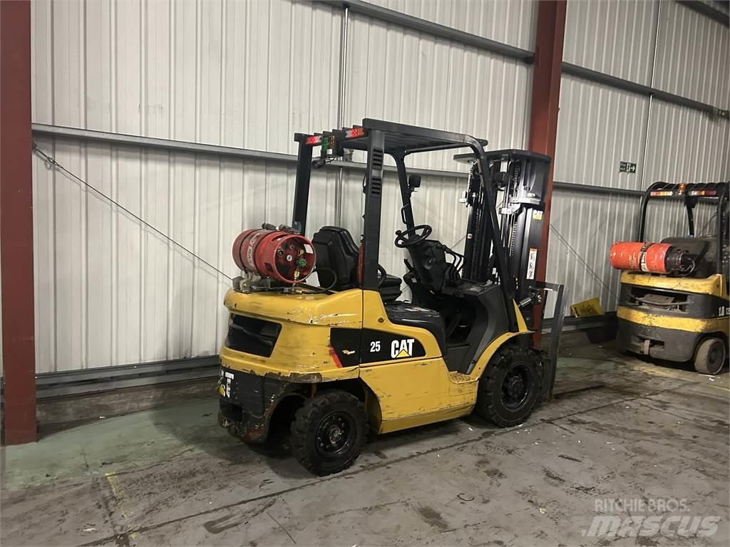 CAT GP25NT Gázüzemű targoncák