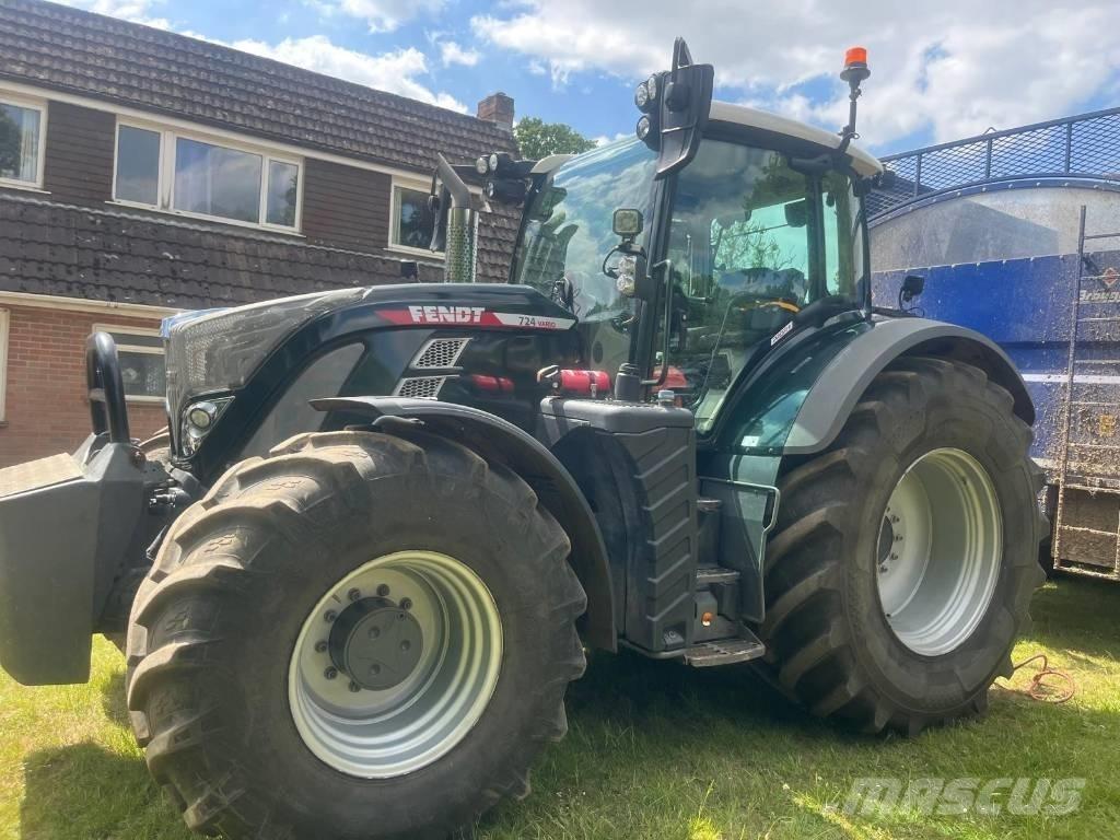 Fendt 724 Profi Plus Traktorok