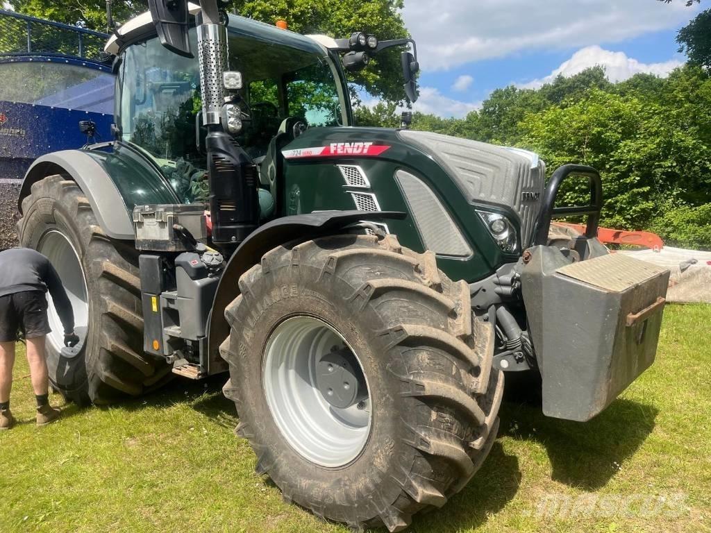 Fendt 724 Profi Plus Traktorok