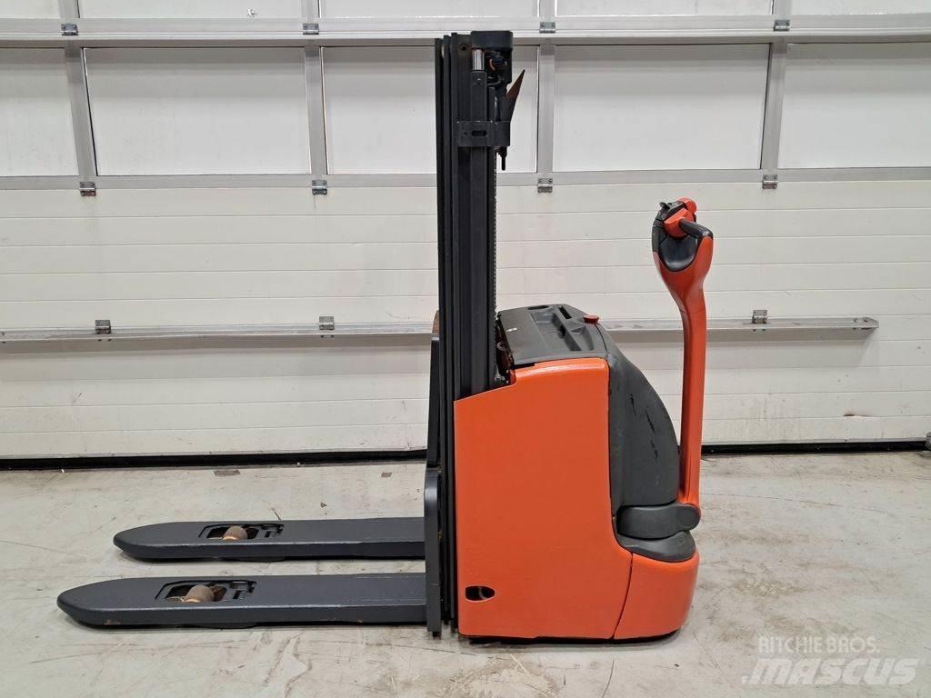Linde L12I Gyalogkíséretű targonca