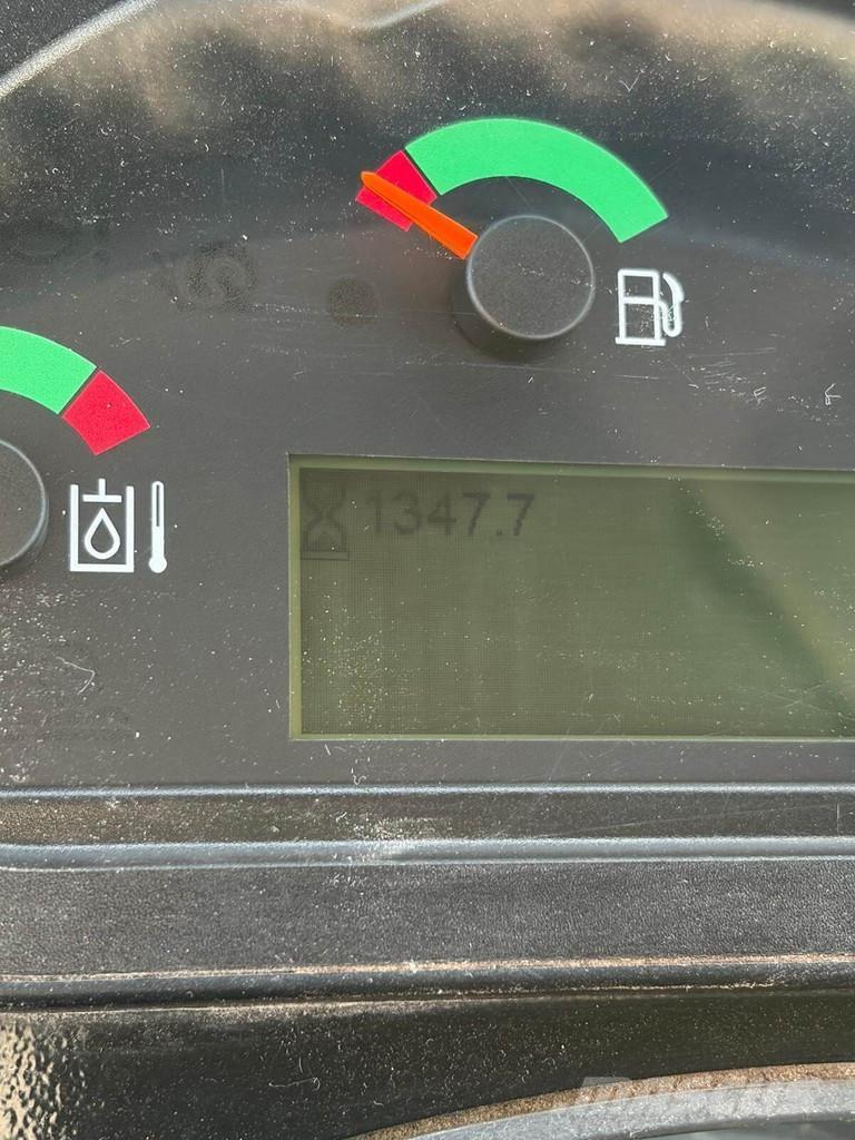 CAT 914 Gumikerekes homlokrakodók