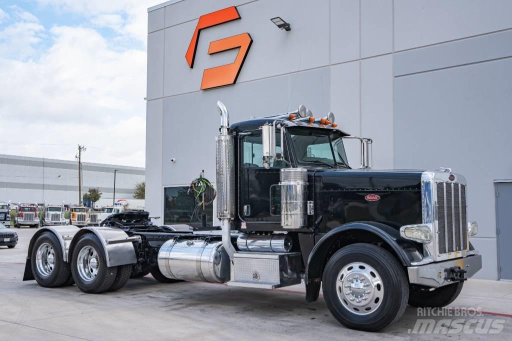 Peterbilt 388 Nyergesvontatók