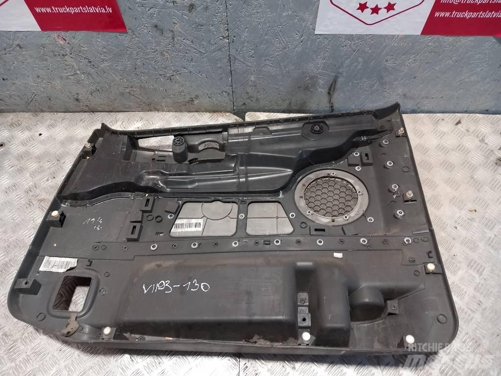 Volvo FH 12    20584944 Vezetőfülke és belső tartozékok