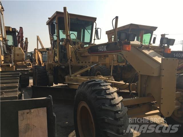 CAT 140K Gréderek