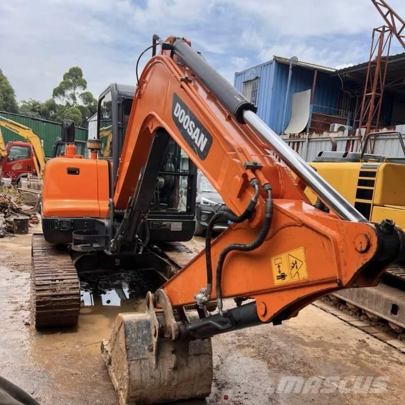 Doosan 60-9c Lánctalpas kotrók