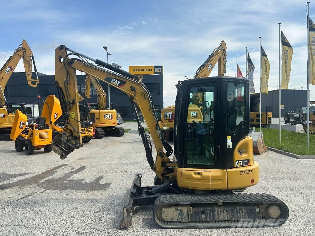 CAT 304 Mini kotrók < 7t