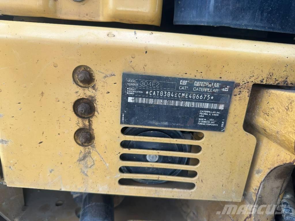 CAT 304 Mini kotrók < 7t