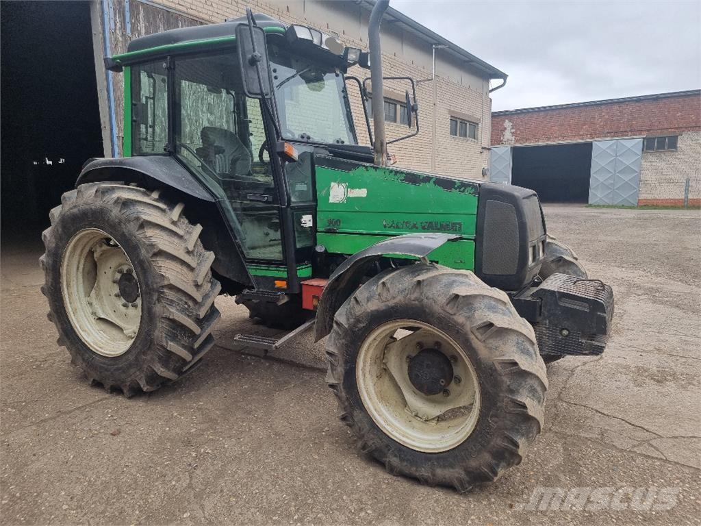 Valtra Valmet 900 Traktorok