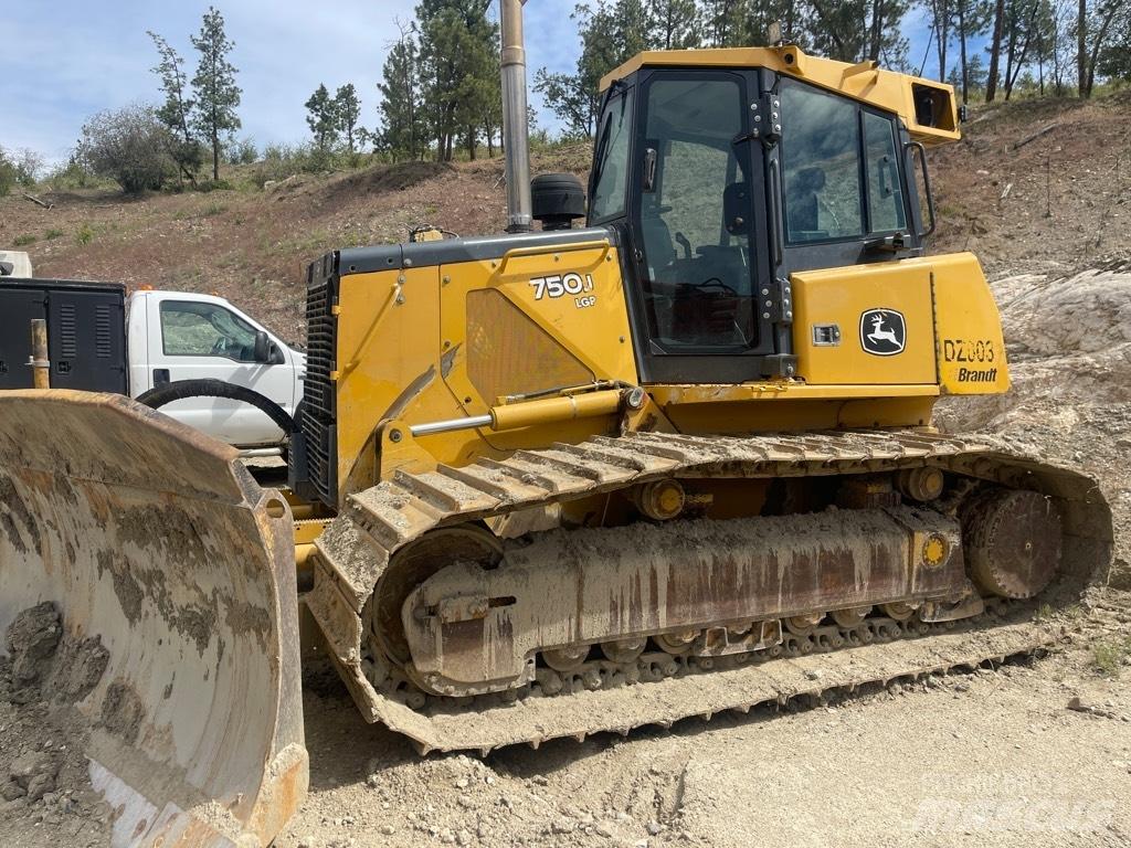 DEERE 750J lánctalpas dózerek
