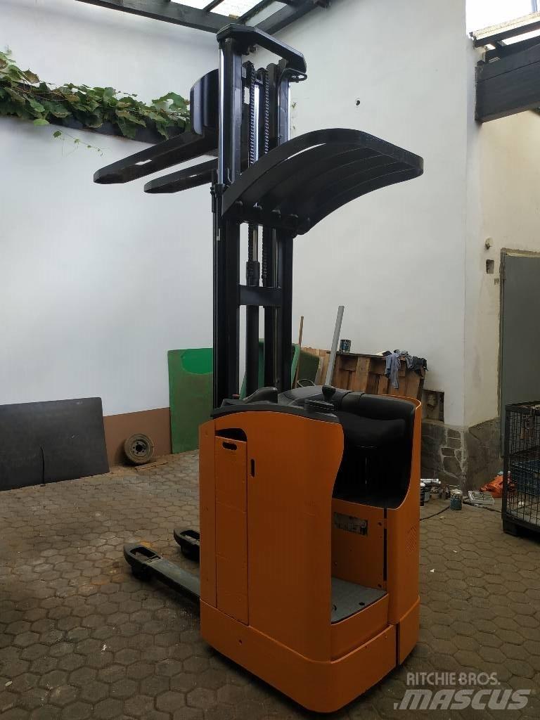 Still Aufsitzstapler Elektromos targoncák