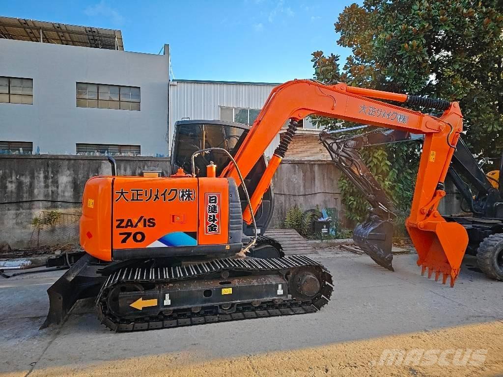 Hitachi ZX 70 Közepes (midi) kotrók 7 t - 12 t