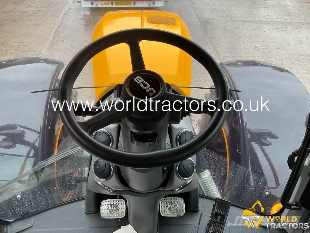 JCB Fastrac 4220 Traktorok