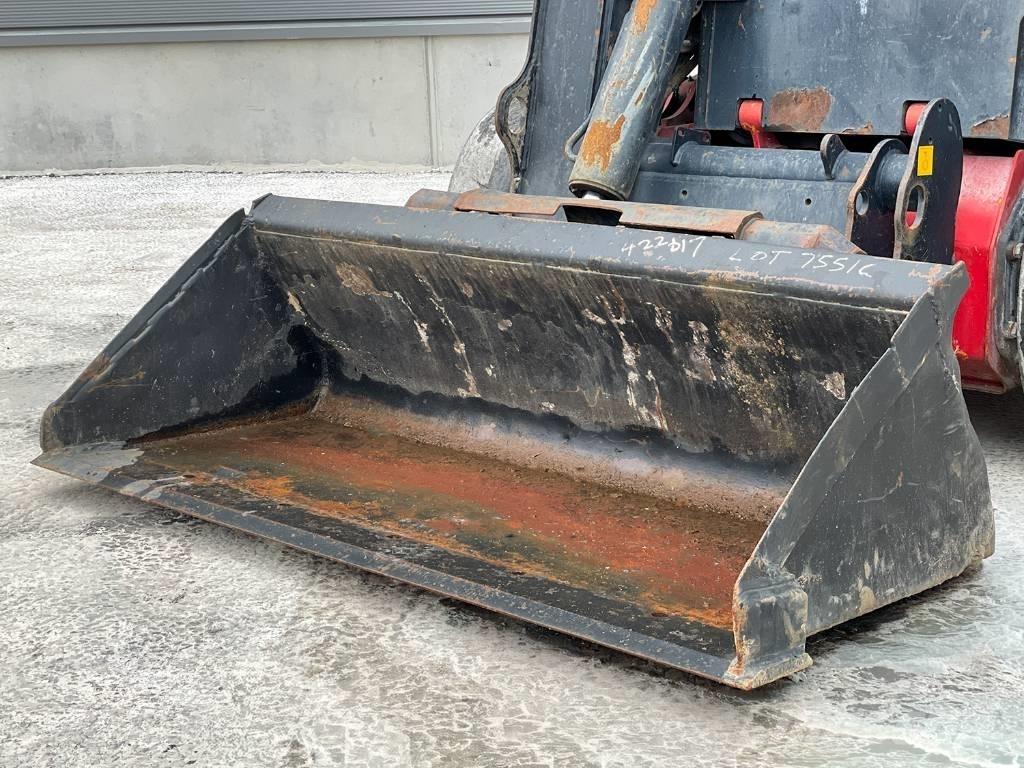 JCB R260 Kompaktrakodók