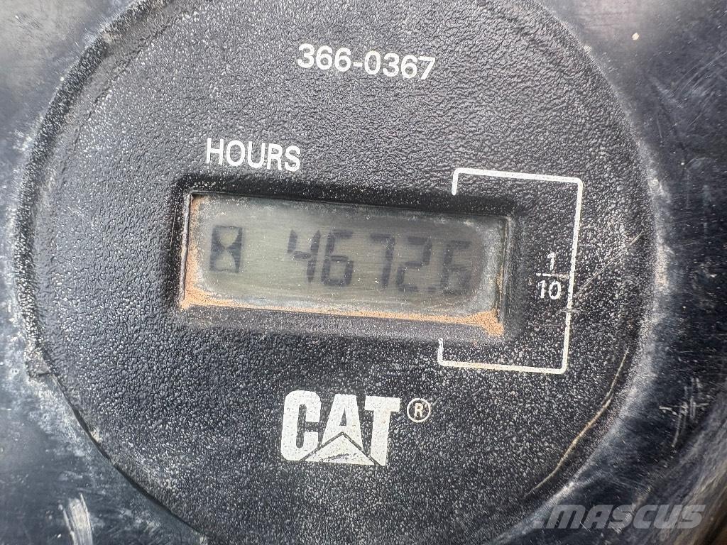 CAT 315 Lánctalpas kotrók