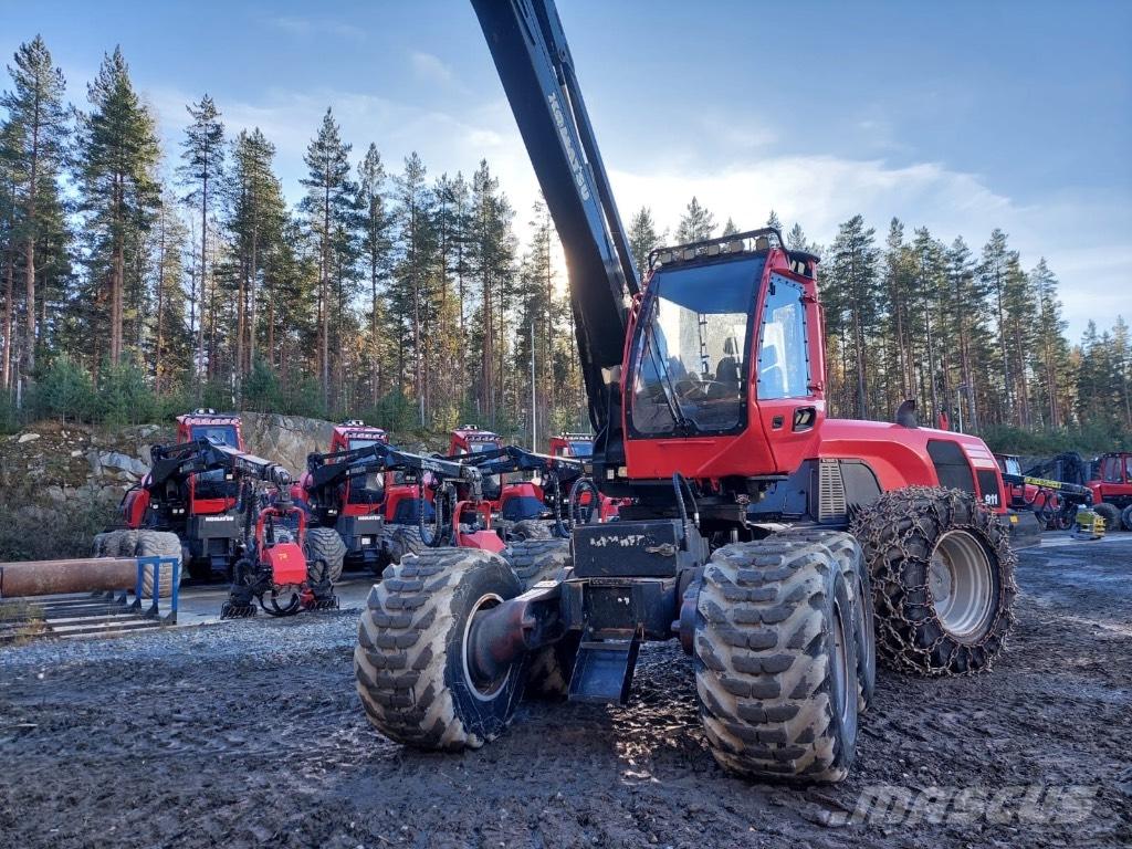 Komatsu 911 Betakarítók