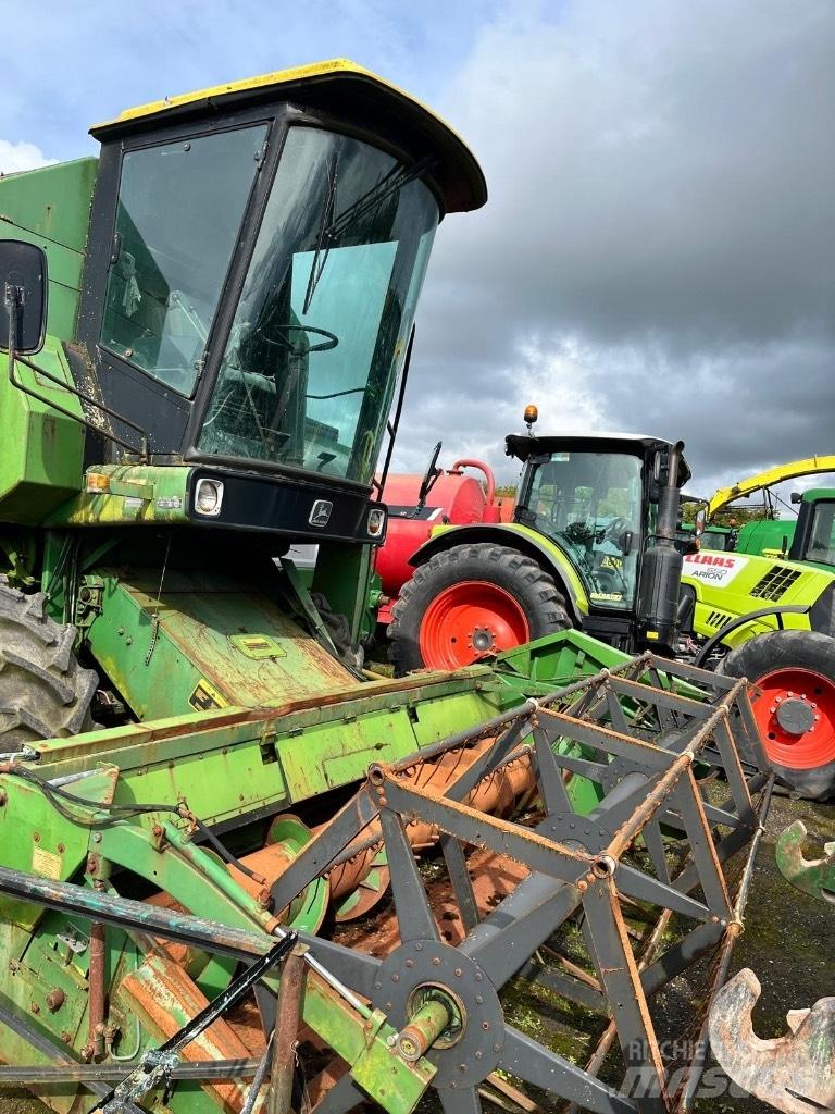 John Deere 1055 Kombájnok
