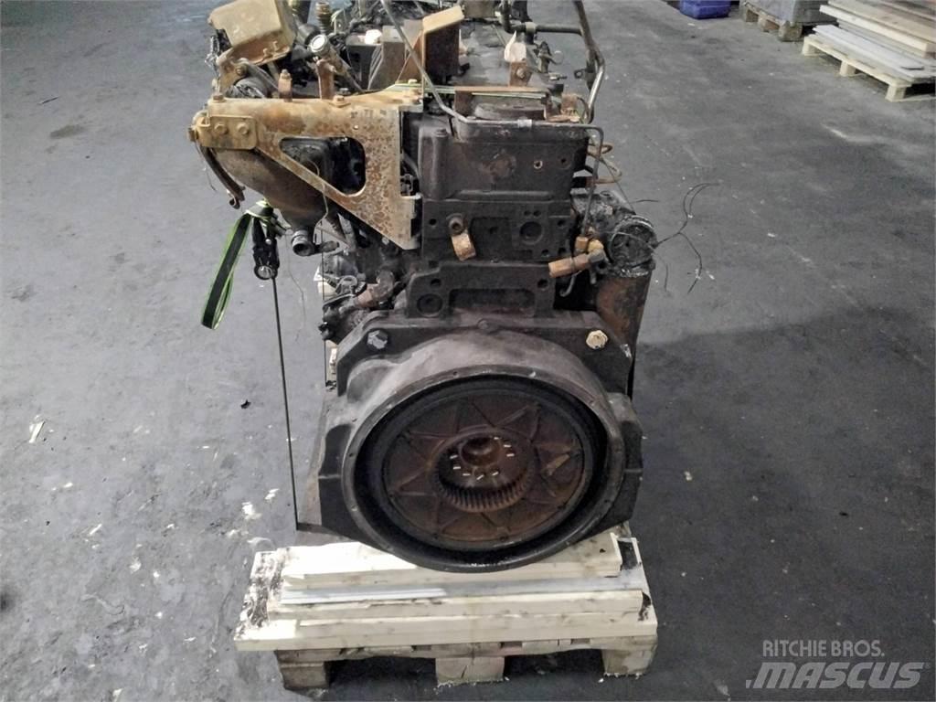 John Deere 1270g Motorok