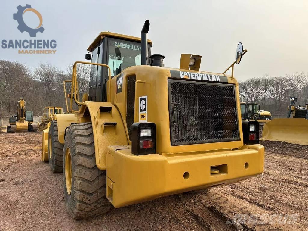CAT 950H Gumikerekes homlokrakodók