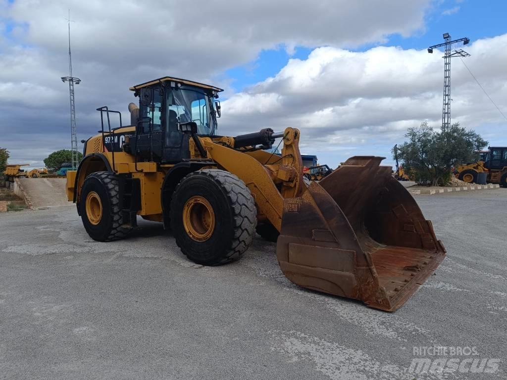 CAT 972 M Gumikerekes homlokrakodók