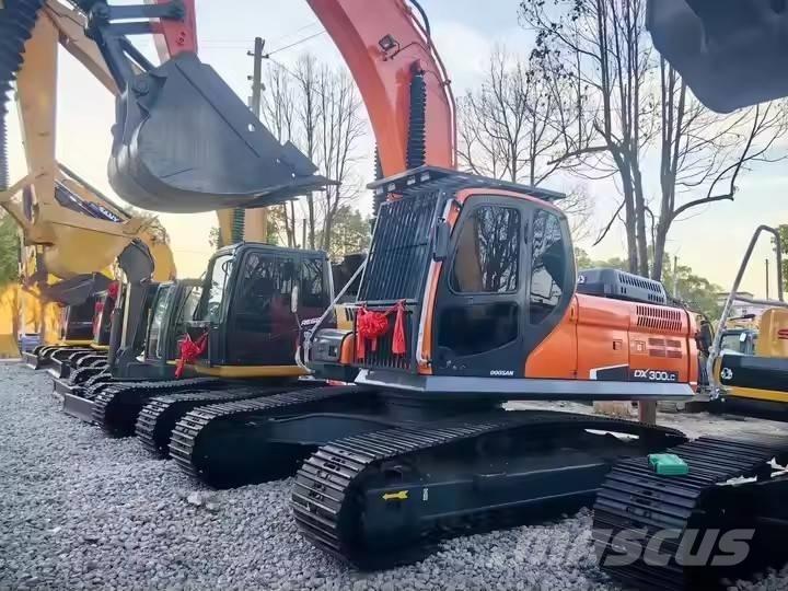 Doosan DX 300 LC Lánctalpas kotrók