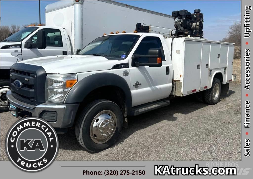Ford F 550 XL SD Lánctalpas daruk