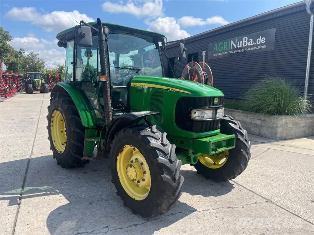 John Deere 5820 Traktorok