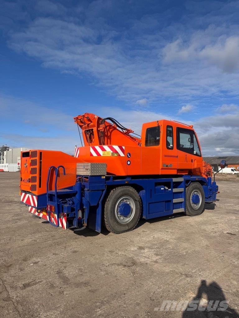 Kato CR 200 Ri Terepdaruk