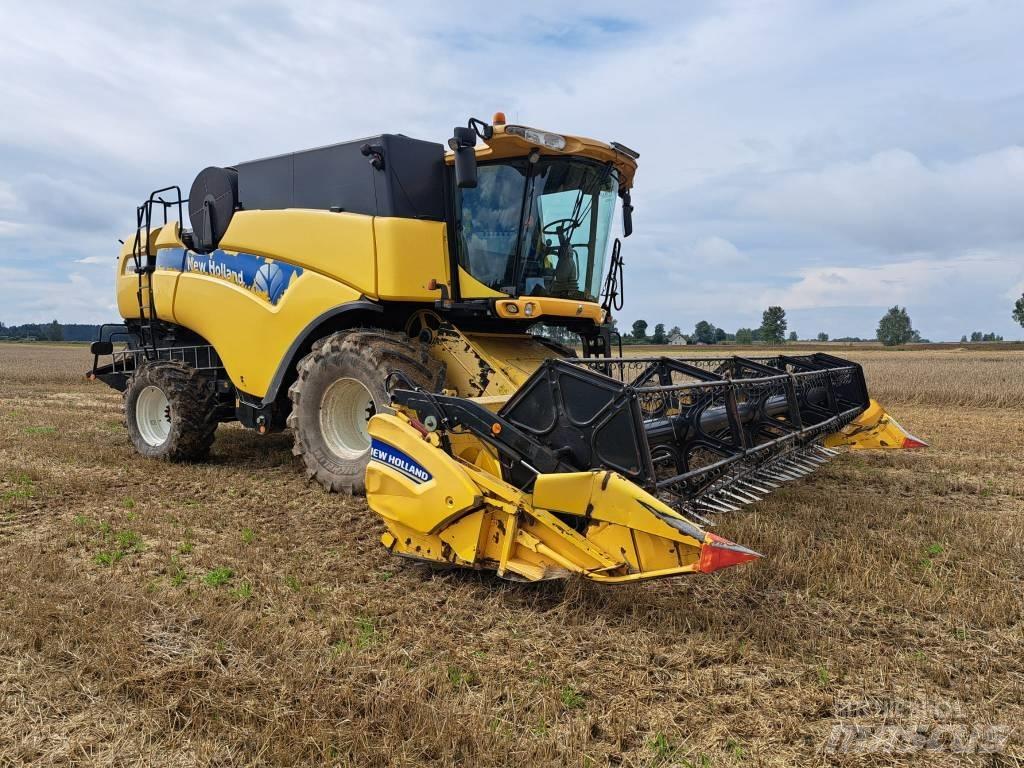New Holland CX 8080 Kombájnok