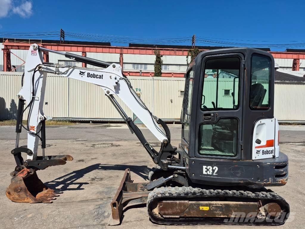 Bobcat E 32 Mini kotrók < 7t