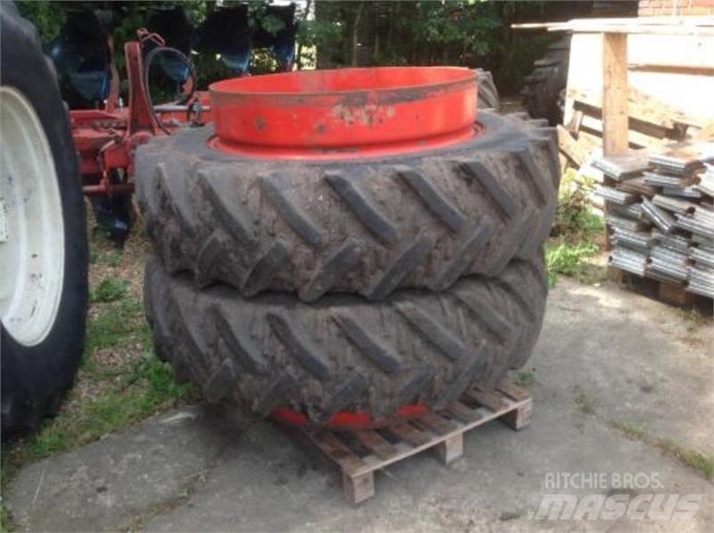 - - - 15.5R38 Gumiabroncsok, kerekek és felnik