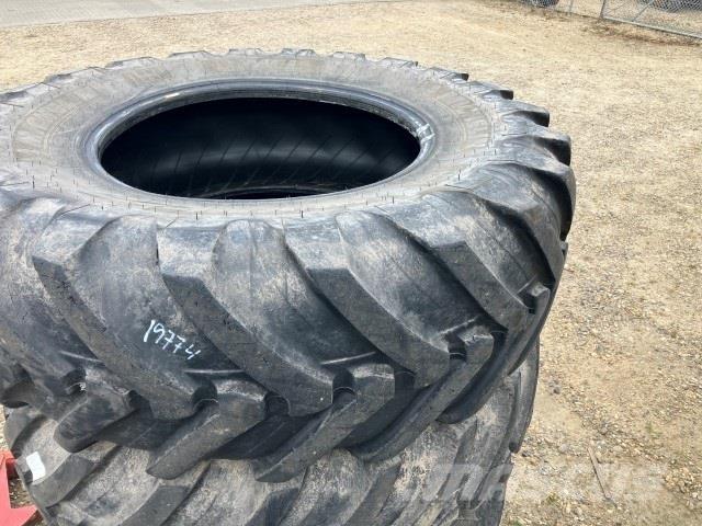  - - - 440/80R28 Gumiabroncsok, kerekek és felnik