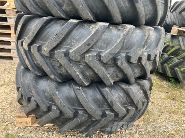  - - - 440/80R28 Gumiabroncsok, kerekek és felnik
