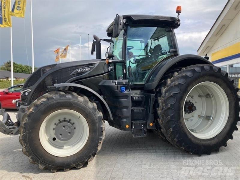 Valtra S394 Traktorok