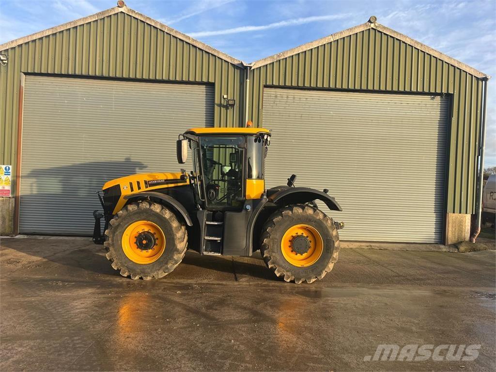 JCB Fastrac 4220 Traktorok