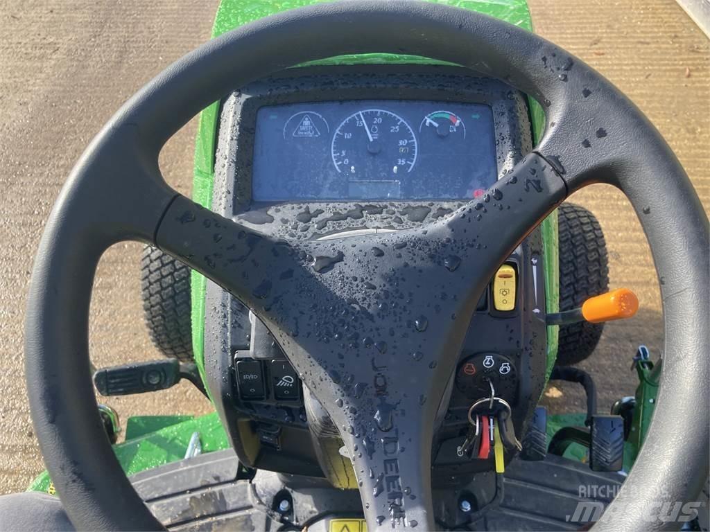 John Deere 1026R Kompakt traktorok