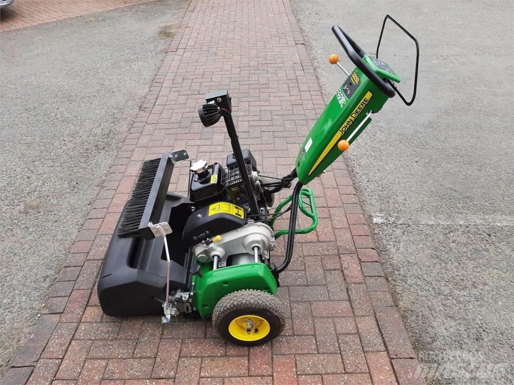 John Deere 220SL Tolókaros fűnyírók