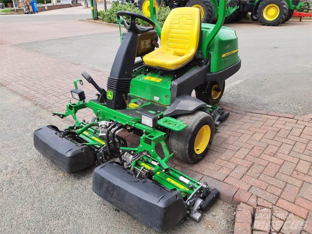 John Deere 2500EH Tolókaros fűnyírók