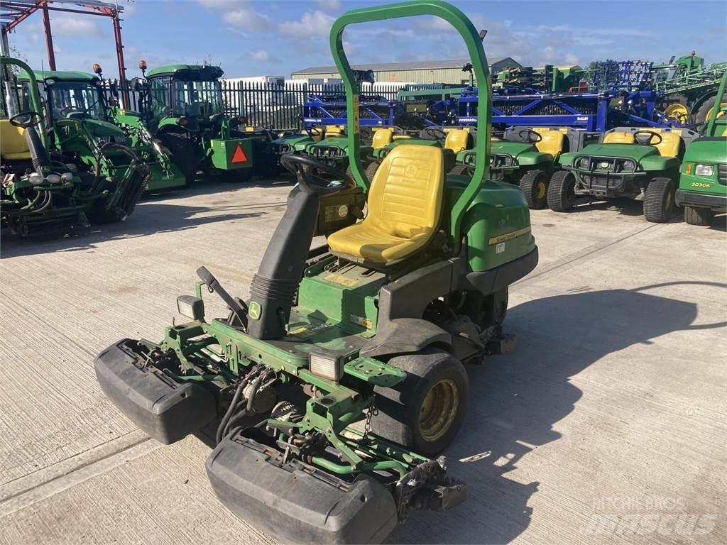 John Deere 2500EH Tolókaros fűnyírók