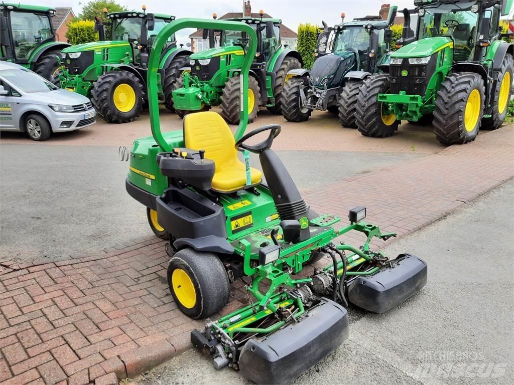 John Deere 2500EH Tolókaros fűnyírók